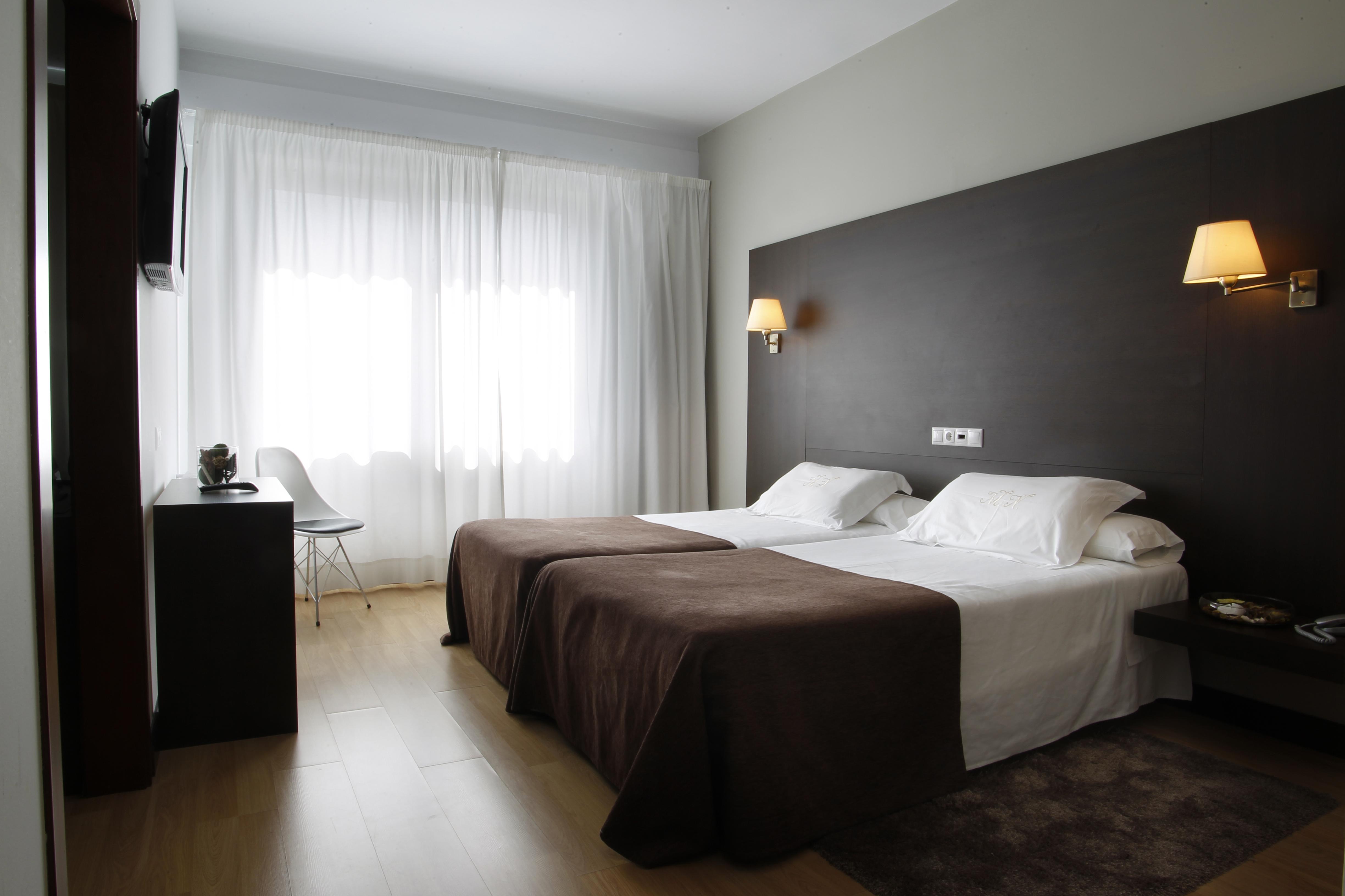 Hotel Mendez Nunez ルーゴ エクステリア 写真