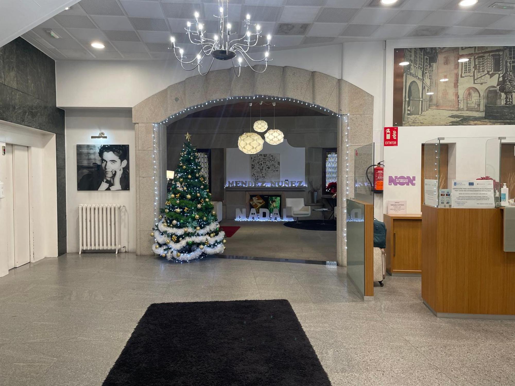 Hotel Mendez Nunez ルーゴ エクステリア 写真